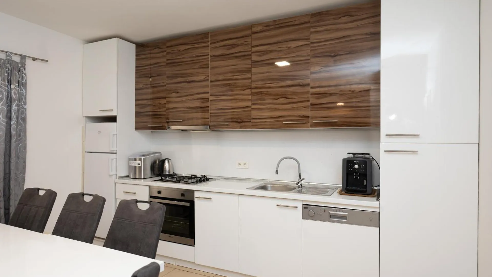 Holiday Home Luka Pridraga